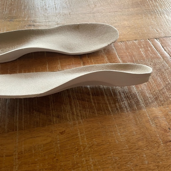 Comfort Insoles for UGGs or slippers. Arch support insoles. - Picture 3 of 8